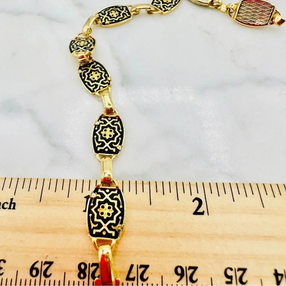 Damascene Link Bracelet Etched Design Gold and Black 7.25” Delicate Roma… - Picture 8 of 10